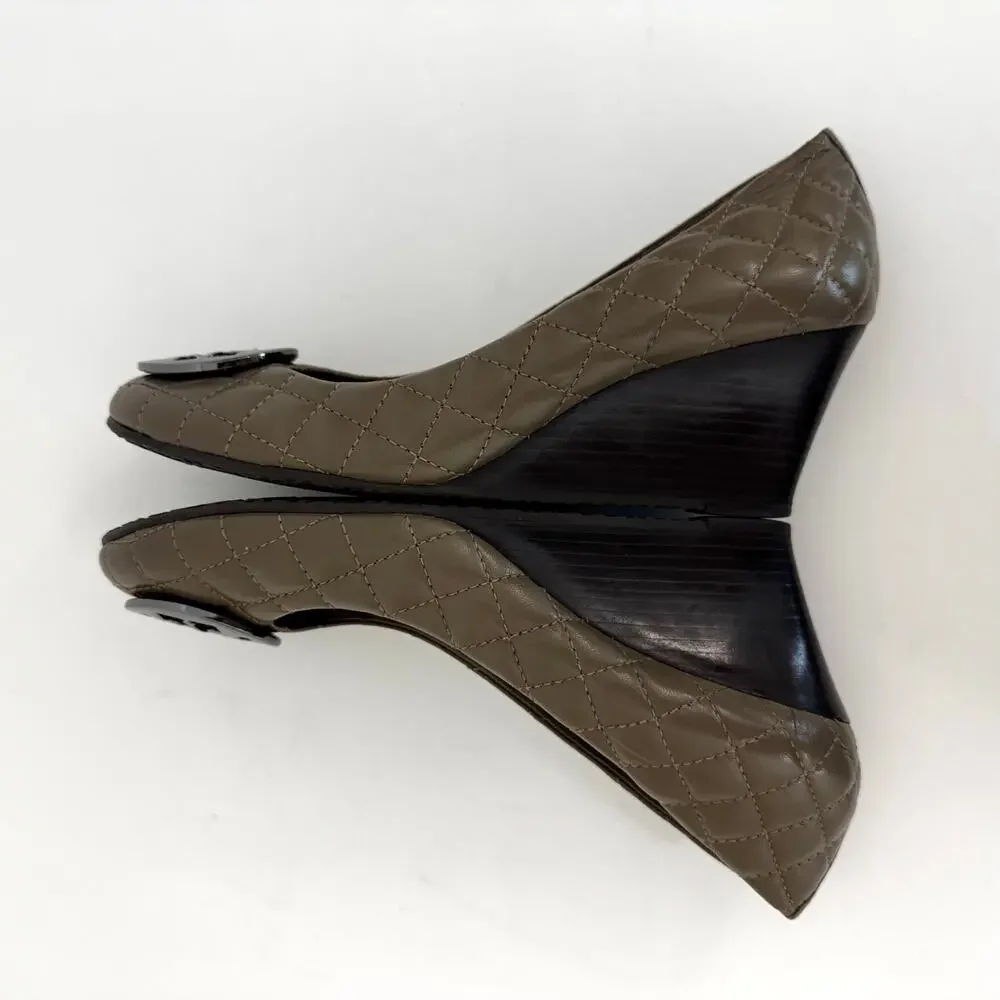 Tory Burch Quinn Quilted Leather Wedge Pumps Shoes Dark Taupe 10M Double T Logo